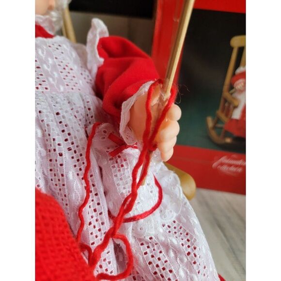 Vintage Santa's best knitting rocking chair Mrs Claus xmas animated decor - Picture 14 of 15
